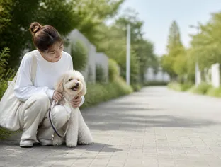 犬の「逆くしゃみ」は大丈夫？原因や見分け方、対処法を解説